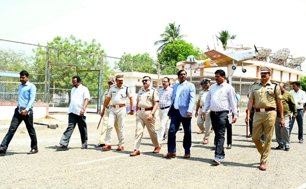 the-district-collector-conducted-a-preliminary-inspection-of-the-counting-station