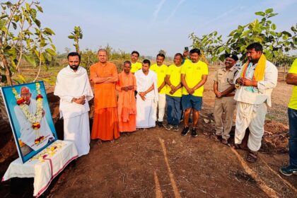 ಶ್ರೀ ಸಿದ್ದೇಶ್ವರ ಶ್ರೀಗಳ ಎರಡನೇ ವರ್ಷದ ಪುಣ್ಯಸ್ಮರಣೆ, ಸಸಿ ನೆಡುವ ಕಾರ್ಯಕ್ರಮ,