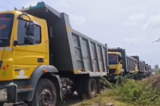 ಆಲಮೇಲ‌ನಲ್ಲಿ ಟಿಪ್ಪರಗಳು ವಶ