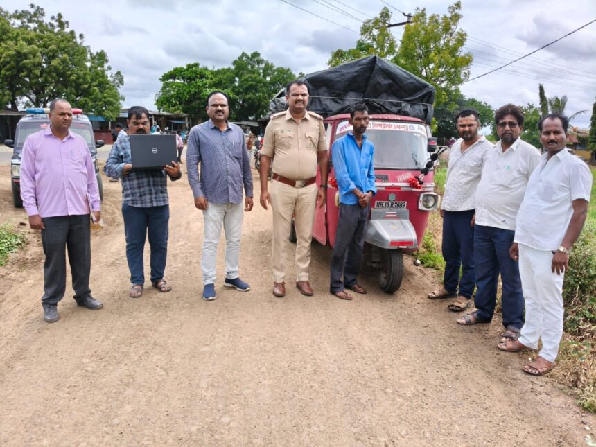ಅಕ್ಕಿ, ಗೂಡ್ಸ್ ವಾಹನ ಸಮೇತ ಇಬ್ಬರ ಬಂಧನ